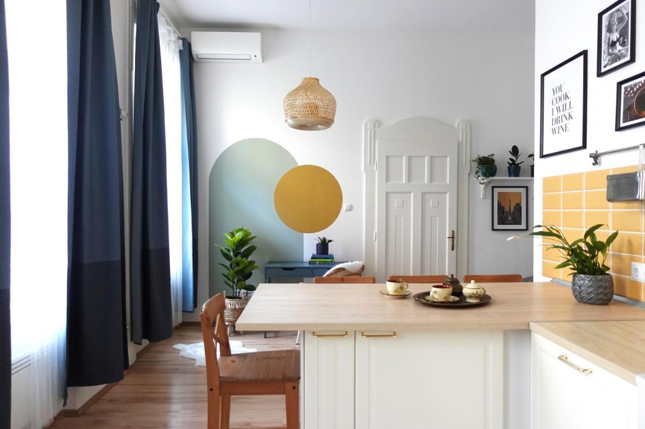 Bpr Pastellion Art Home In Buda Budapest Extérieur photo
